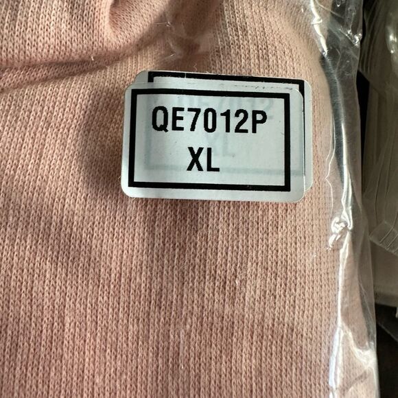NWT Queer Eye Unisex Pale Pink Graohic Hoodie Choose Kindness - Size XL - Picture 4 of 10